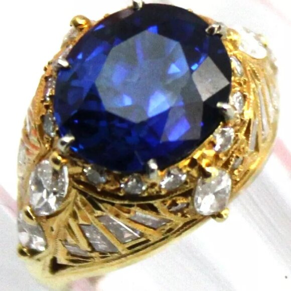 Meet your Posher, Emily - Picture 2 of 5